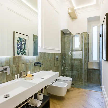 Chic Lifestyle Naples