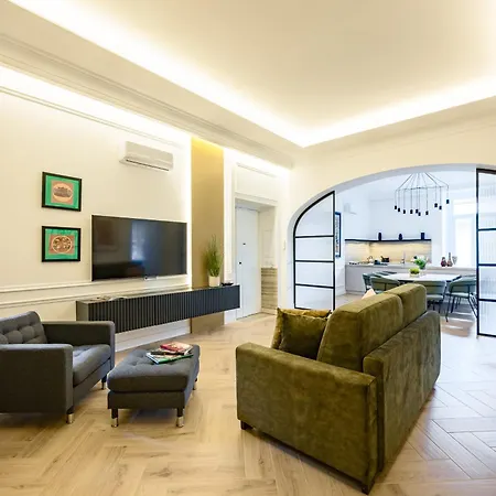 Apartment Chic Lifestyle