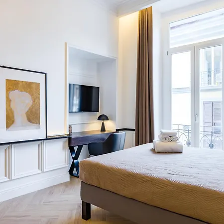 Chic Lifestyle Apartment Naples