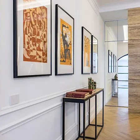 Chic Lifestyle Apartment Naples