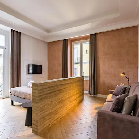 Chic Lifestyle Apartment Naples