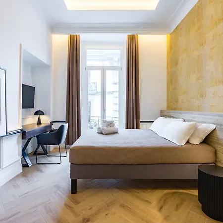Apartment Chic Lifestyle Naples