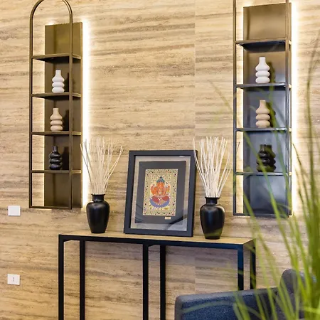 Chic Lifestyle * Naples