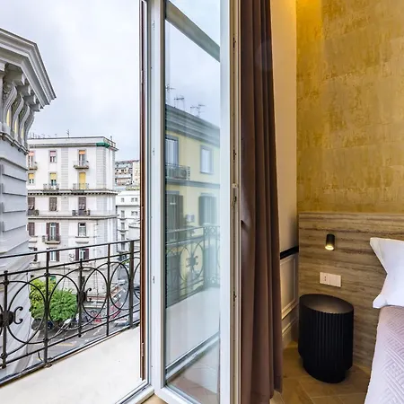 Chic Lifestyle * Naples