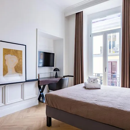 Chic Lifestyle Apartment